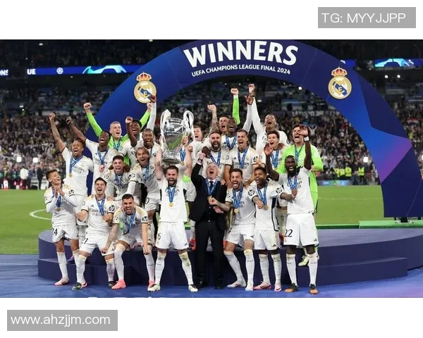 德国足球明星7号的辉煌历程与传奇瞬间回顾 德国足球明星7号的辉煌历程与传奇瞬间回顾