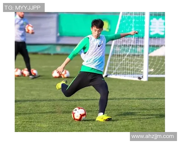 广州足球队的节奏探讨与发展:聚焦球队的未来与挑战 广州足球队的节奏探讨与发展:聚焦球队的未来与挑战